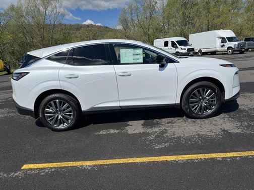 Everest White P 2026 Nissan Murano SL