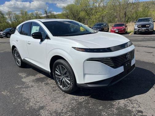 Everest White P 2026 Nissan Murano SL