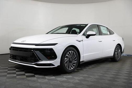 2025 Hyundai SONATA Hybrid SE