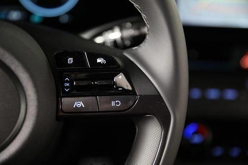 2025 Hyundai ELANTRA HEV SEL Sport