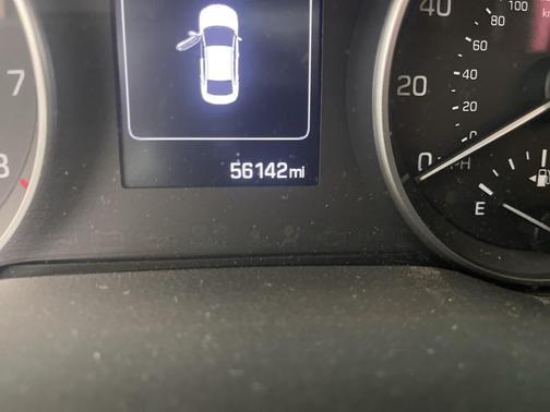 2017 Hyundai ELANTRA Value Edition