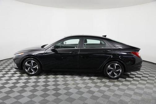 Phantom Black 2021 Hyundai ELANTRA SEL
