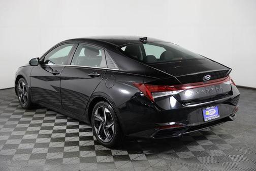 Phantom Black 2021 Hyundai ELANTRA SEL