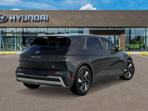 2026 Hyundai IONIQ 5 SE