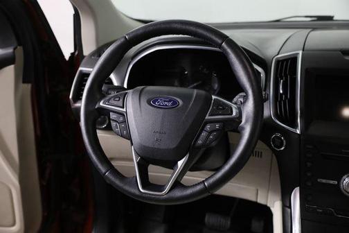 RUBY RED METALLIC TINTED CC 2019 Ford Edge Titanium