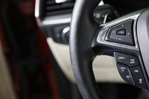 RUBY RED METALLIC TINTED CC 2019 Ford Edge Titanium