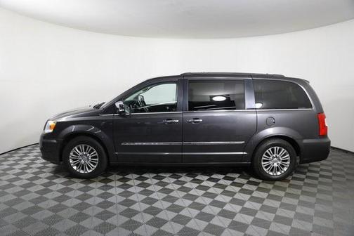 2015 Chrysler Town & Country Touring-L