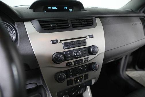 2010 Ford Focus SE