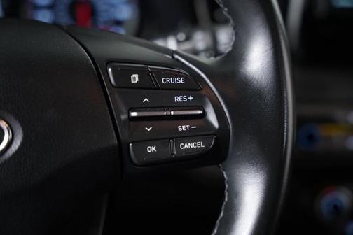 2019 Hyundai Veloster Base