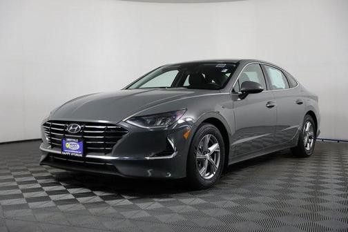 2022 Hyundai SONATA SE