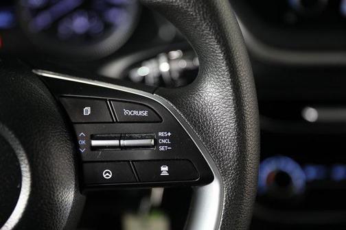 2022 Hyundai SONATA SE