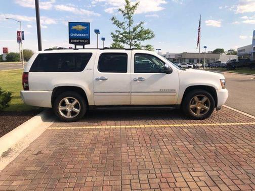 Summit White 2011 Chevrolet Suburban 1500 LTZ
