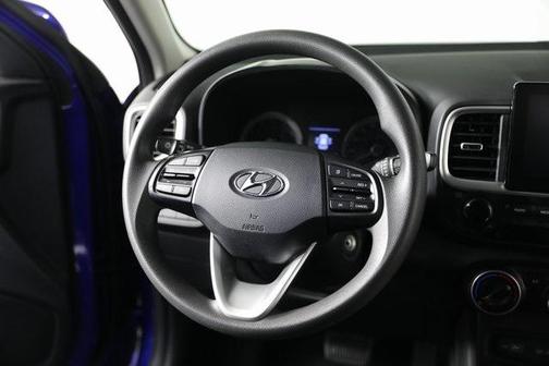 2022 Hyundai VENUE SE