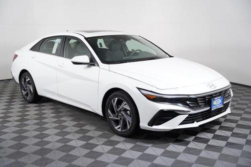 2025 Hyundai ELANTRA SEL