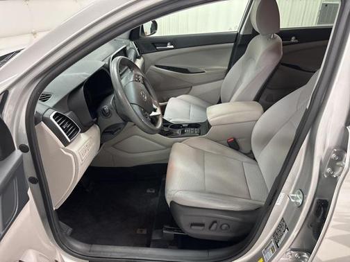 2020 Hyundai TUCSON SEL