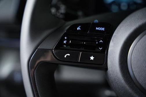 2025 Hyundai ELANTRA HEV SEL Sport