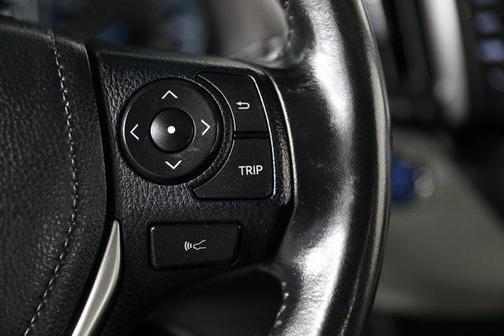 2018 Toyota RAV4 Hybrid SE