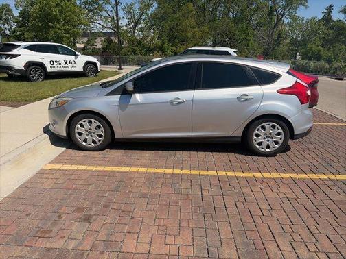 INGOT SILVER METALLIC 2012 Ford Focus SE