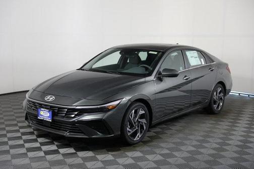 2025 Hyundai ELANTRA SEL