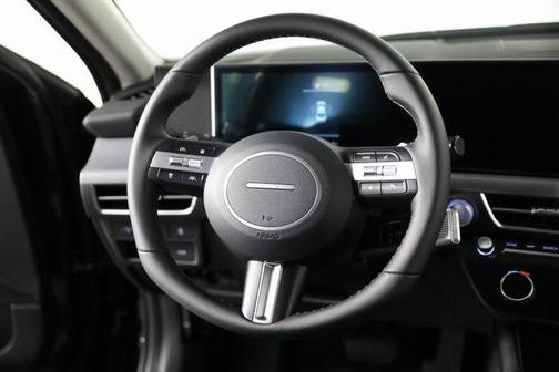 2025 Hyundai SONATA Hybrid SE