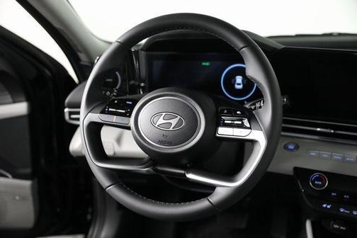 2025 Hyundai ELANTRA HEV Limited