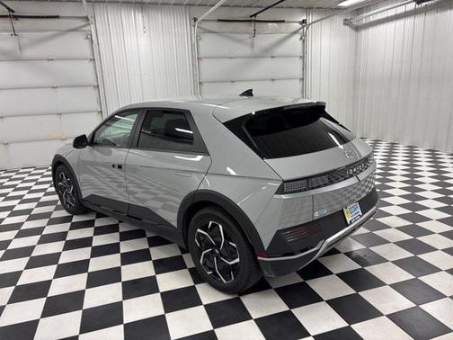2022 Hyundai IONIQ 5 SE