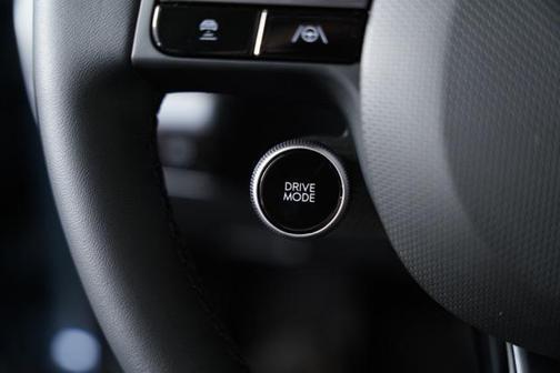 2025 Hyundai IONIQ 5 SE
