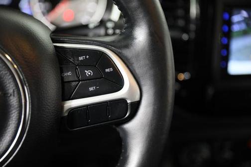 White Clearcoat 2018 Jeep Compass Latitude