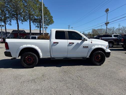 Bright White 2015 RAM 1500 SLT