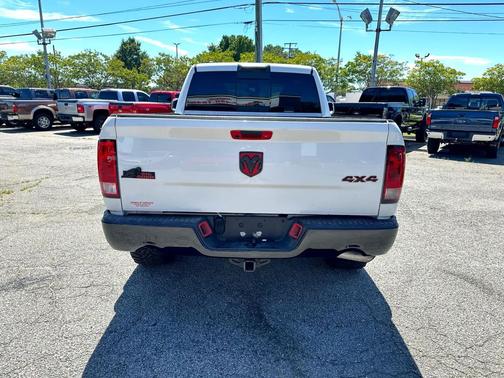 2015 RAM 1500 SLT