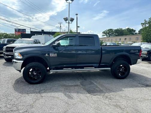 2018 RAM 2500 Tradesman Crew Cab 4x4 6'4' Box