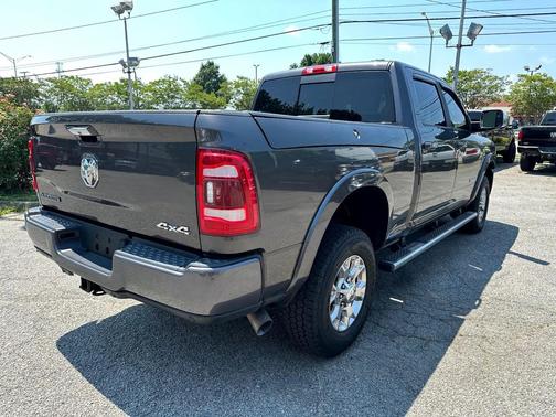 2020 RAM 2500 Laramie Crew Cab 4X4 6'4' Box