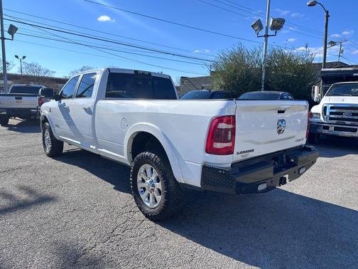 2019 RAM 2500 Laramie Crew Cab 4x4 8' Box