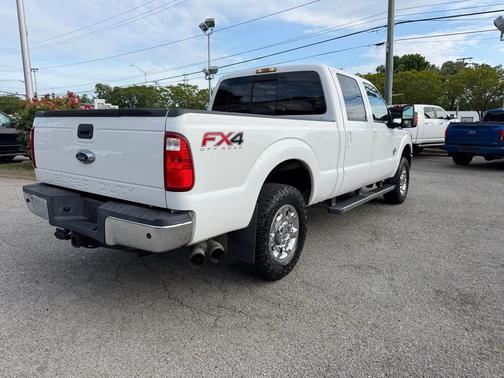 Oxford White 2015 Ford F-250 Lariat