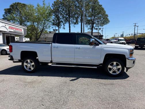 White 2019 Chevrolet Silverado 2500 LTZ