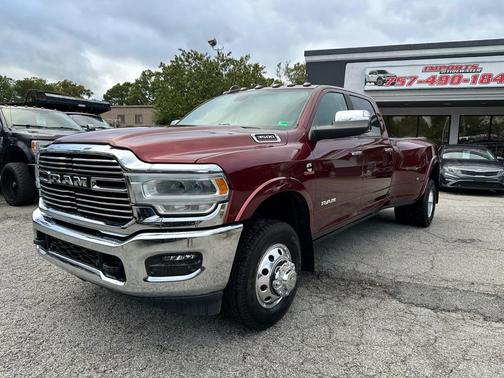 2020 RAM 3500 Laramie Crew Cab 4x4 8' Box