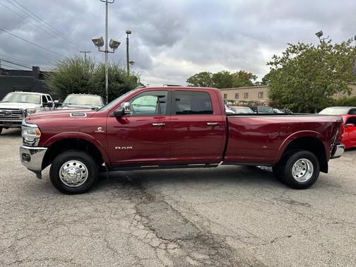 2020 RAM 3500 Laramie Crew Cab 4x4 8' Box