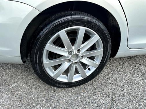 2012 Volkswagen Jetta SportWagen TDI