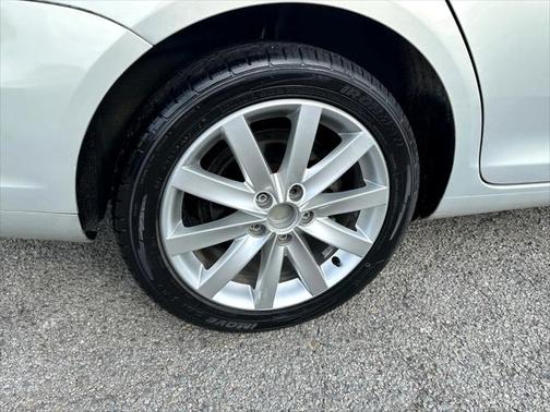 2012 Volkswagen Jetta SportWagen TDI