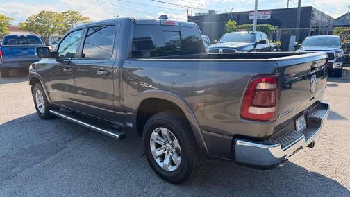 Granite Crystal Metallic Clearcoat 2019 RAM 1500 Laramie