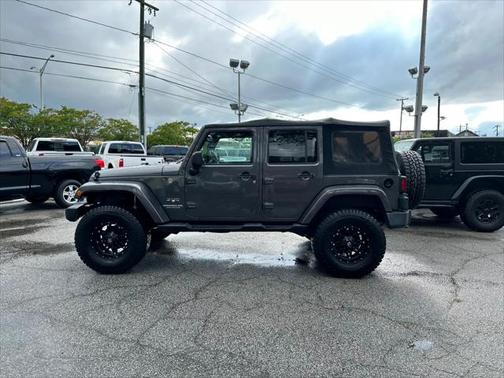 2017 Jeep Wrangler Unlimited Sahara