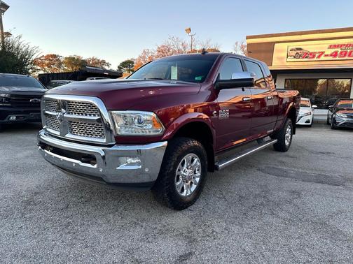 2017 RAM 2500 Laramie Mega Cab 4x4 6'4' Box
