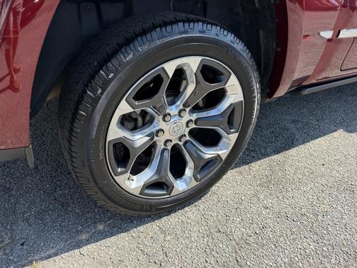 Delmonico Red Pearlcoat 2020 RAM 1500 Limited