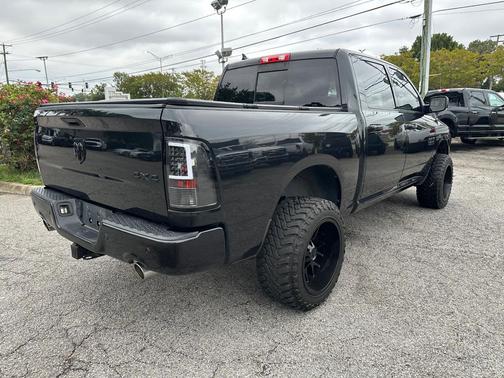 2016 RAM 1500 Sport