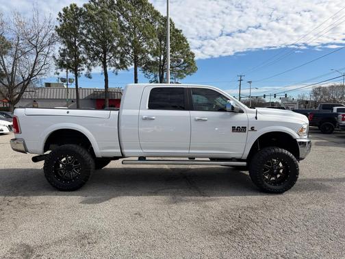2017 RAM 2500 Laramie Mega Cab 4x4 6'4' Box