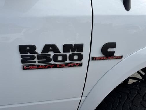 2017 RAM 2500 Laramie Mega Cab 4x4 6'4' Box