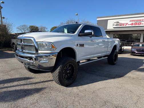 2017 RAM 2500 Laramie Mega Cab 4x4 6'4' Box