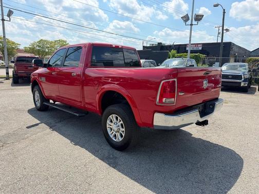 Flame Red Clearcoat 2017 RAM 2500 Laramie Crew Cab 4x4 6'4' Box