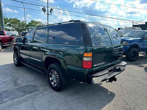 2004 Chevrolet Suburban 2500 LS