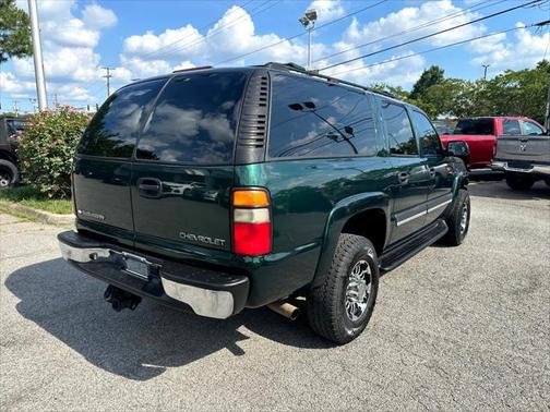 2004 Chevrolet Suburban 2500 LS